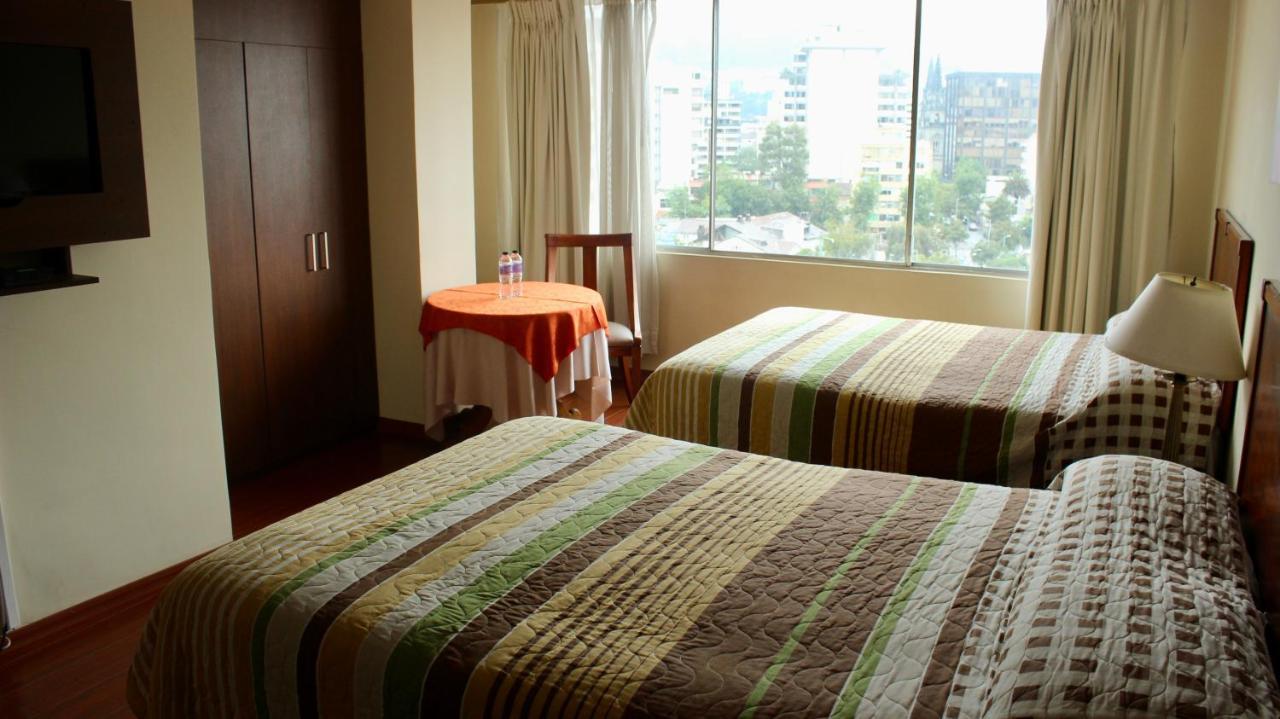 Hotel 6 De Diciembre Quito Dış mekan fotoğraf