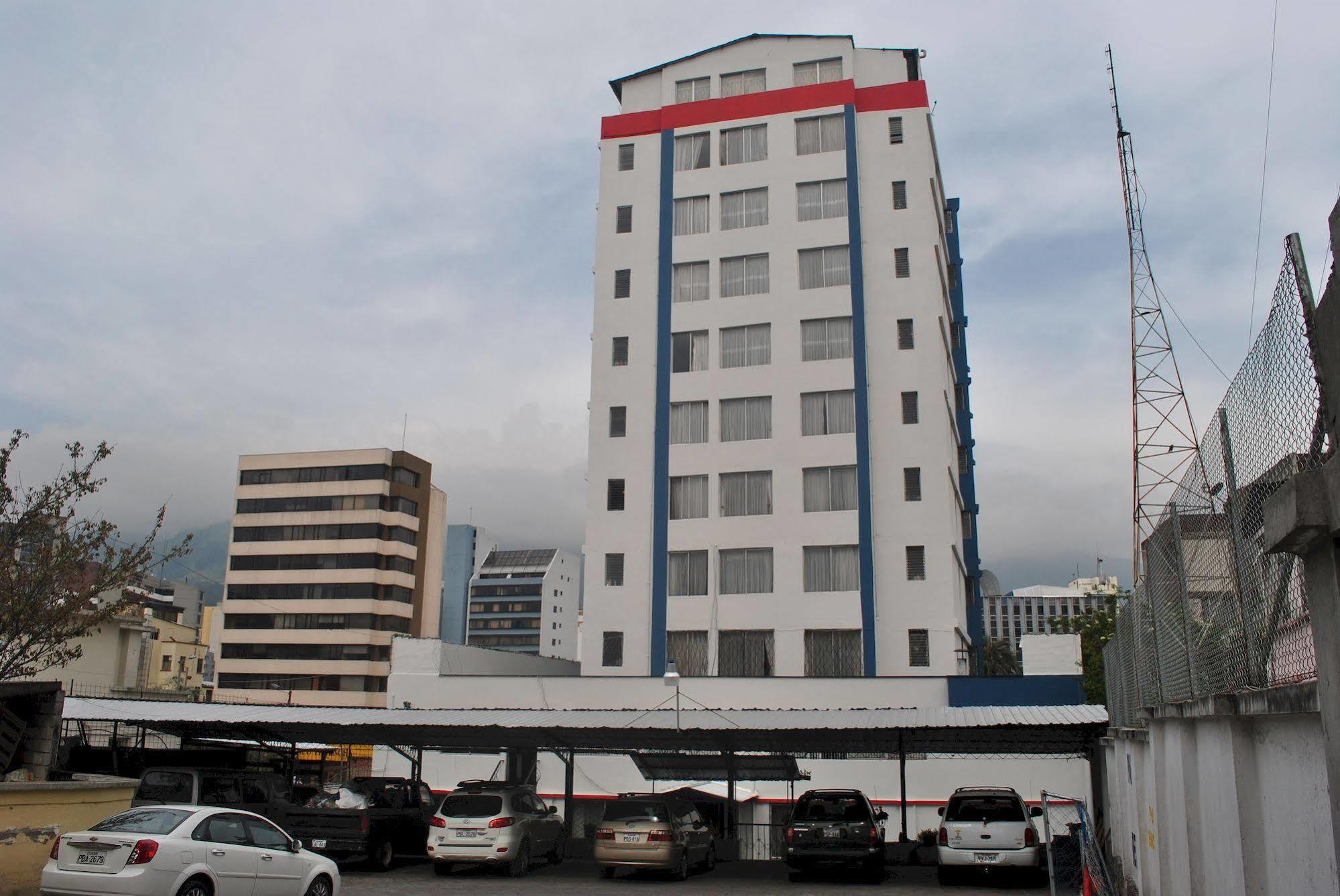 Hotel 6 De Diciembre Quito Dış mekan fotoğraf